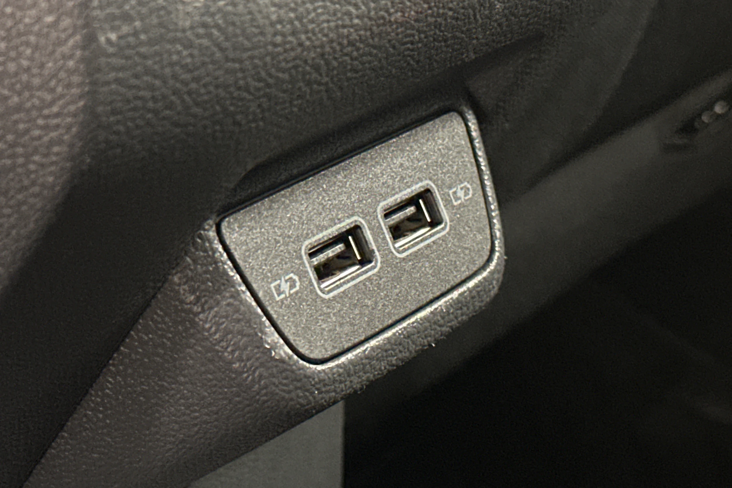 punainen Volkswagen T-Cross 2020 kuva 16.