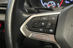 punainen Volkswagen T-Cross 2020 kuva 18.