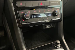 punainen Volkswagen T-Cross 2020 kuva 24.