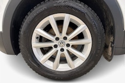 valkoinen Volkswagen T-Cross 2020 kuva 11.