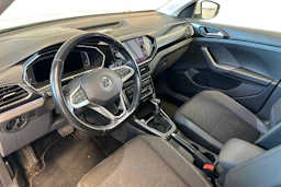 Valkoinen Volkswagen T-Cross 2020 kuva 3.
