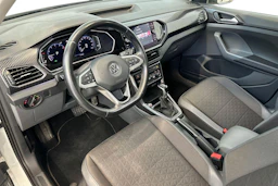 Valkoinen Volkswagen T-Cross 2020 kuva 6.