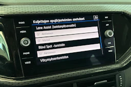 Valkoinen Volkswagen T-Cross 2020 kuva 22.