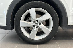 Valkoinen Volkswagen T-Cross 2020 kuva 28.
