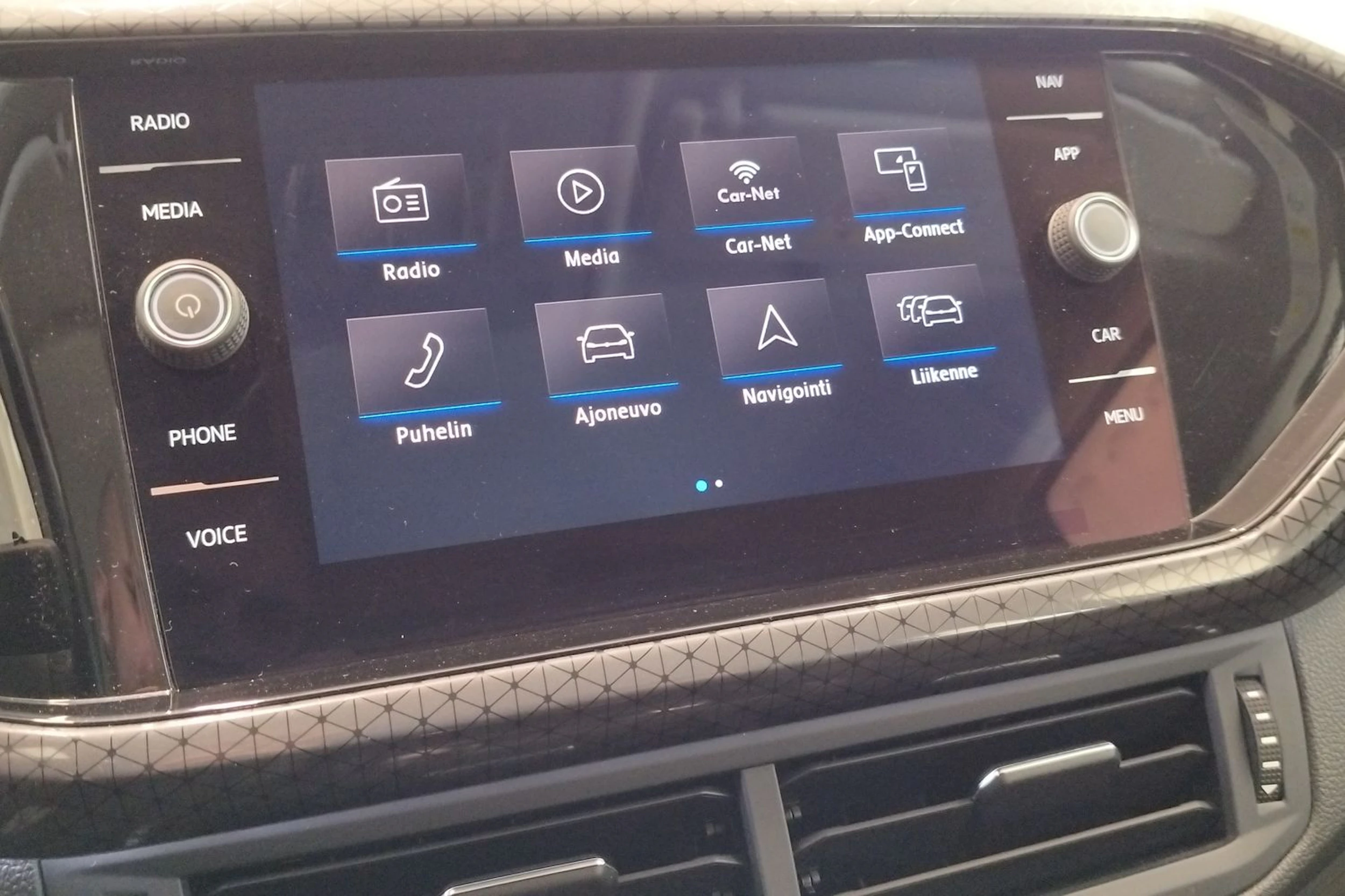 Punainen Volkswagen T-Cross 2020 kuva 23.