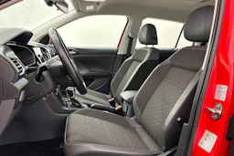 punainen Volkswagen T-Cross 2020 kuva 15.