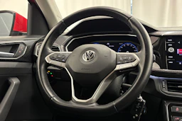 punainen Volkswagen T-Cross 2020 kuva 16.