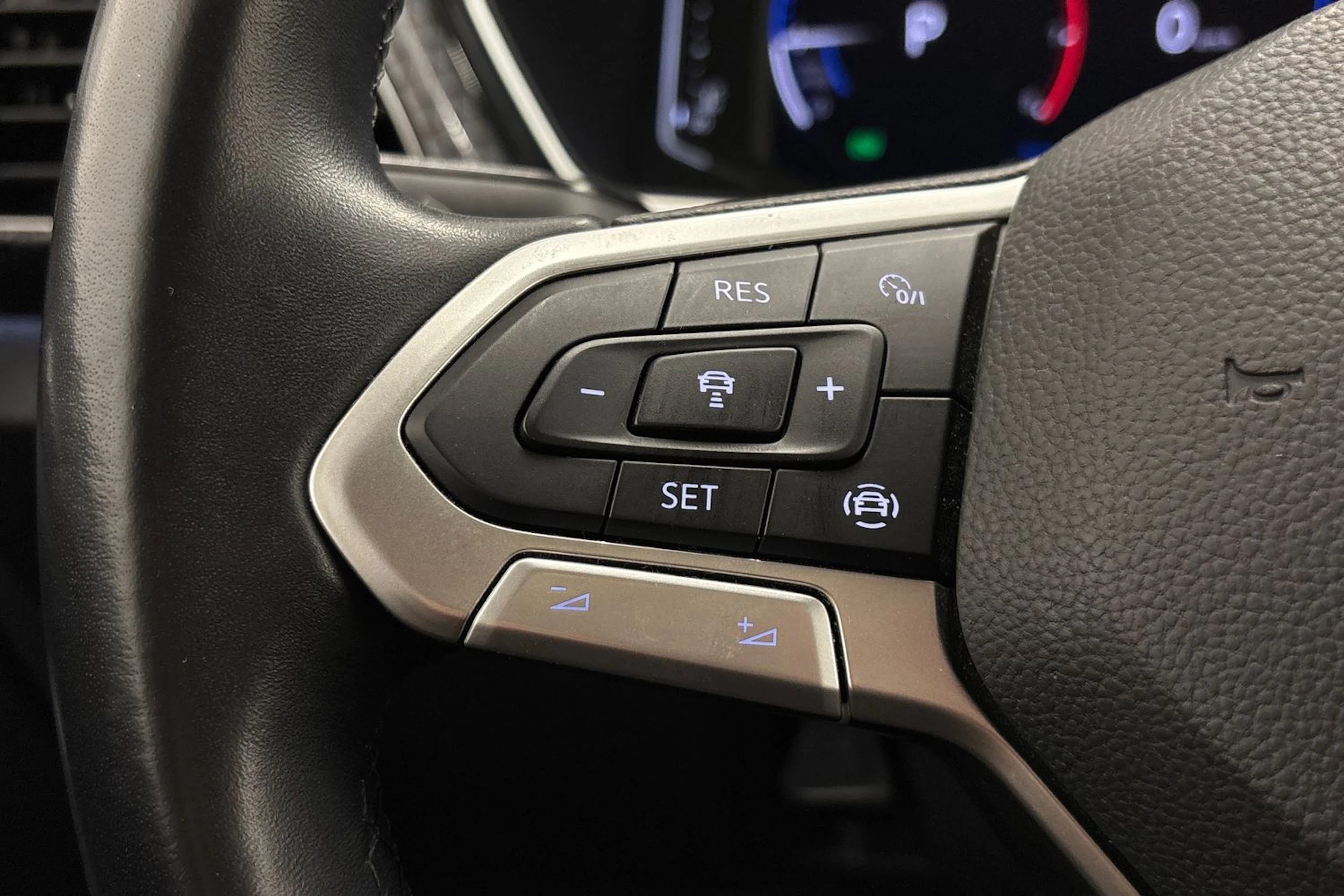 punainen Volkswagen T-Cross 2020 kuva 17.