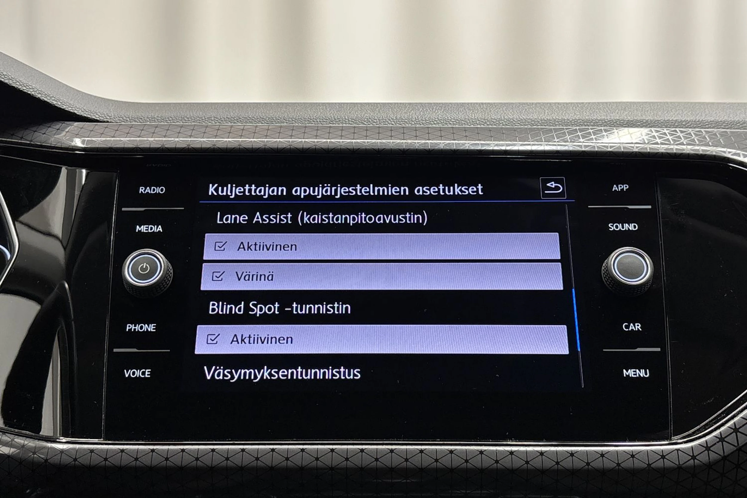 punainen Volkswagen T-Cross 2020 kuva 23.