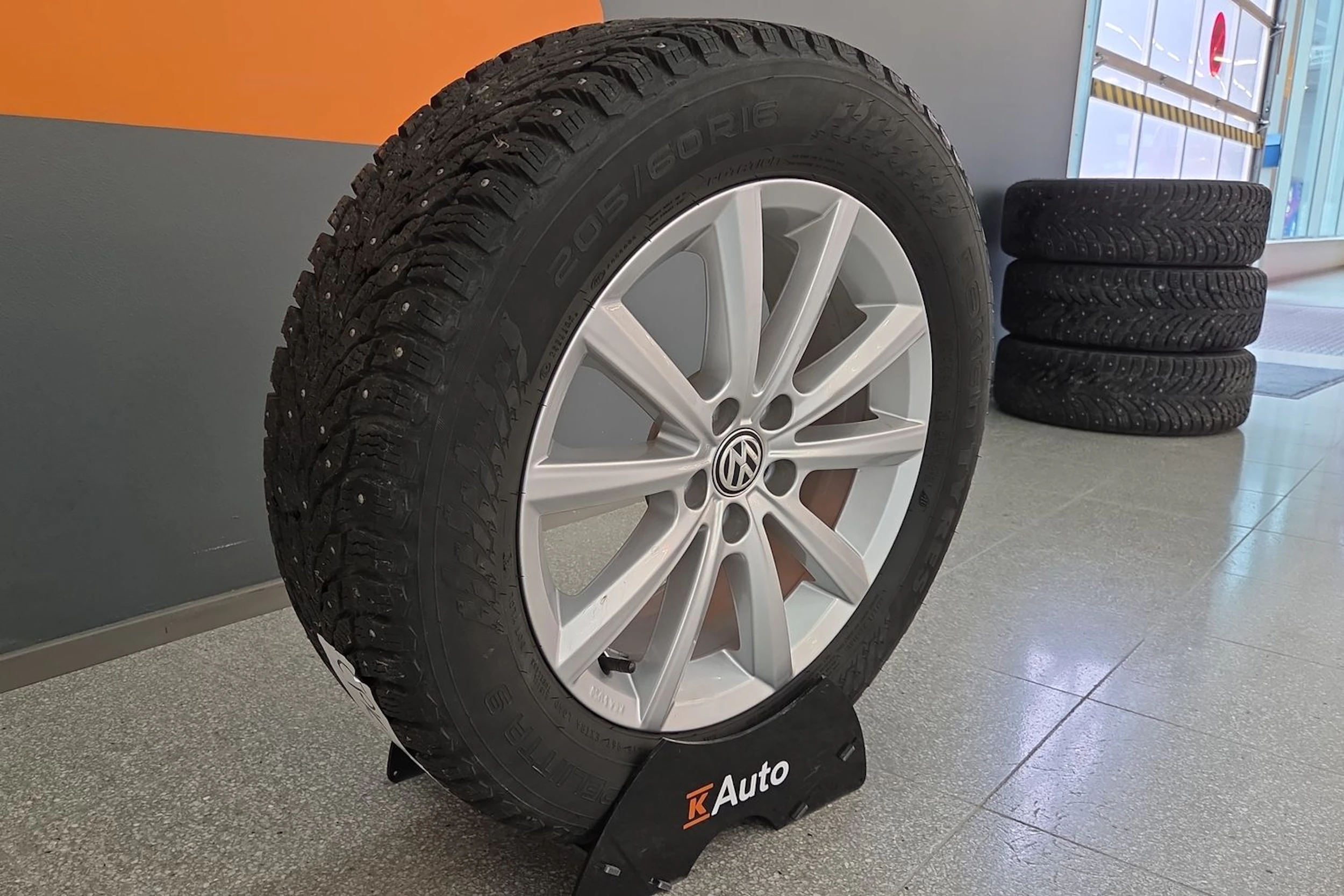 harmaa Volkswagen T-Cross 2021 kuva 10.