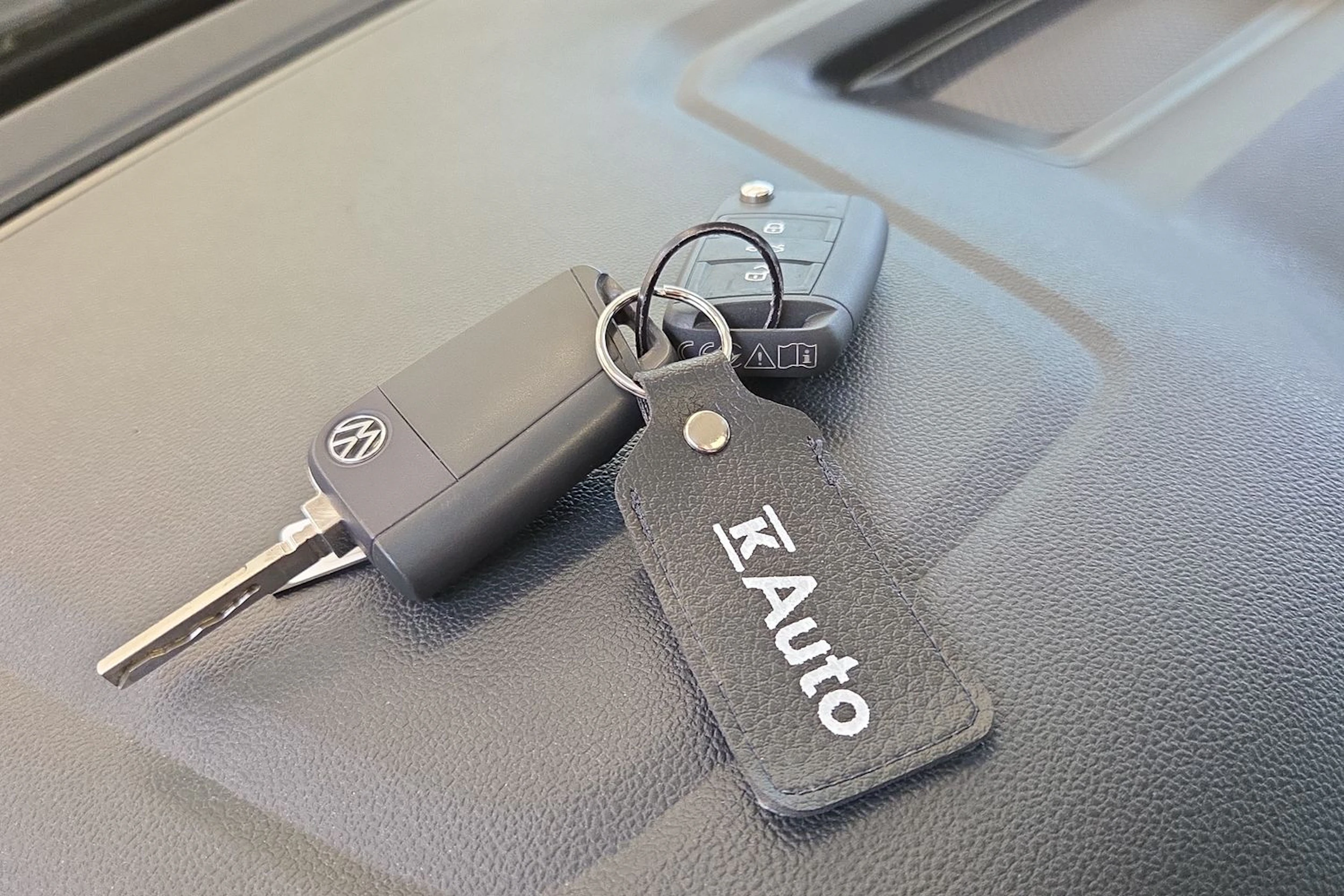 harmaa Volkswagen T-Cross 2021 kuva 16.