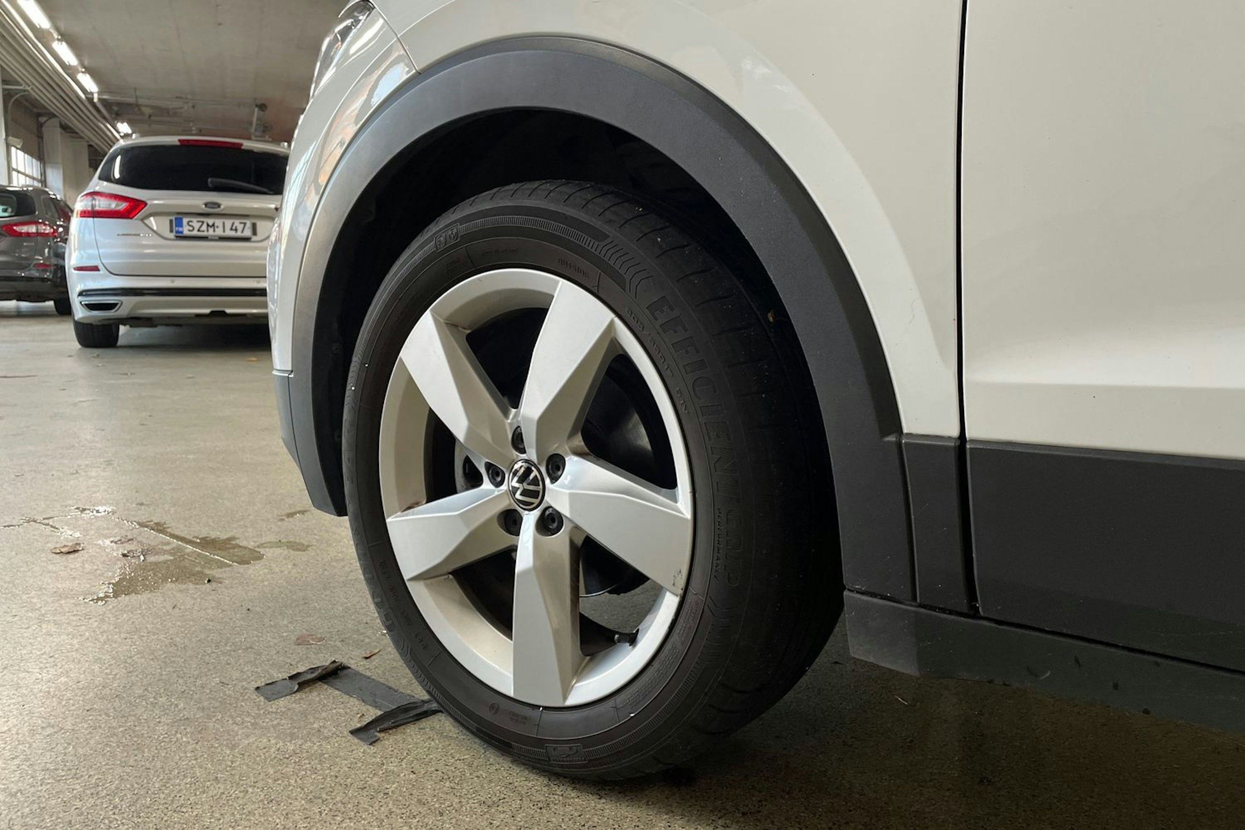 Valkoinen Volkswagen T-Cross 2021 kuva 11.