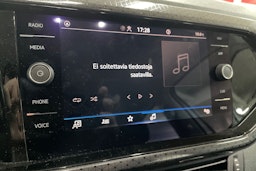 Valkoinen Volkswagen T-Cross 2021 kuva 17.