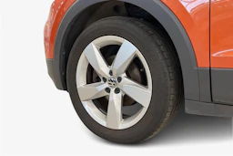 oranssi Volkswagen T-Cross 2021 kuva 9.