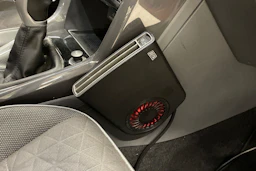 oranssi Volkswagen T-Cross 2021 kuva 31.