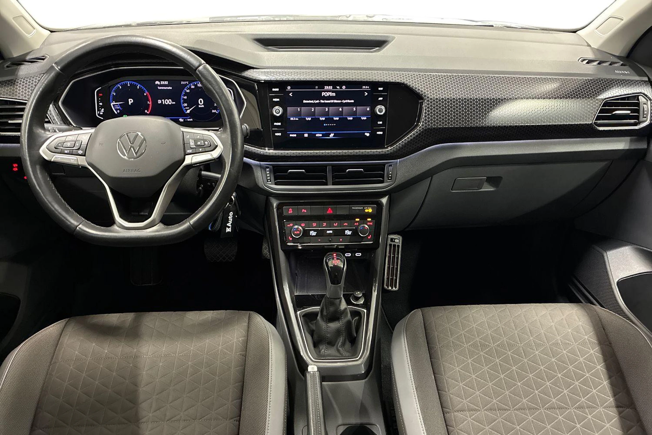 hopea Volkswagen T-Cross 2021 kuva 7.