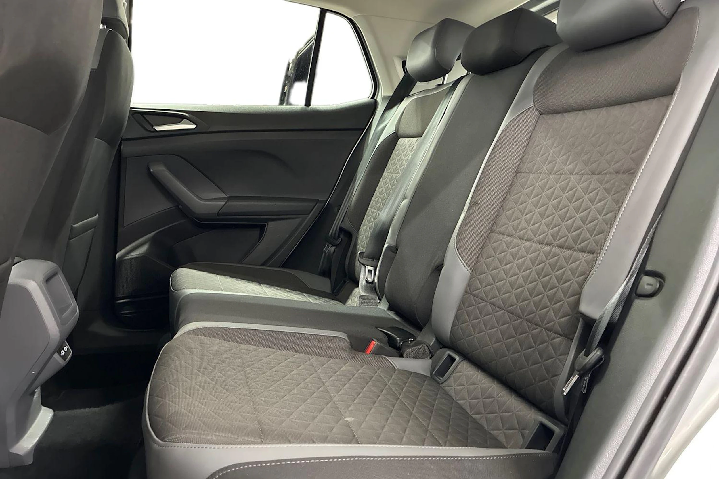 hopea Volkswagen T-Cross 2021 kuva 8.