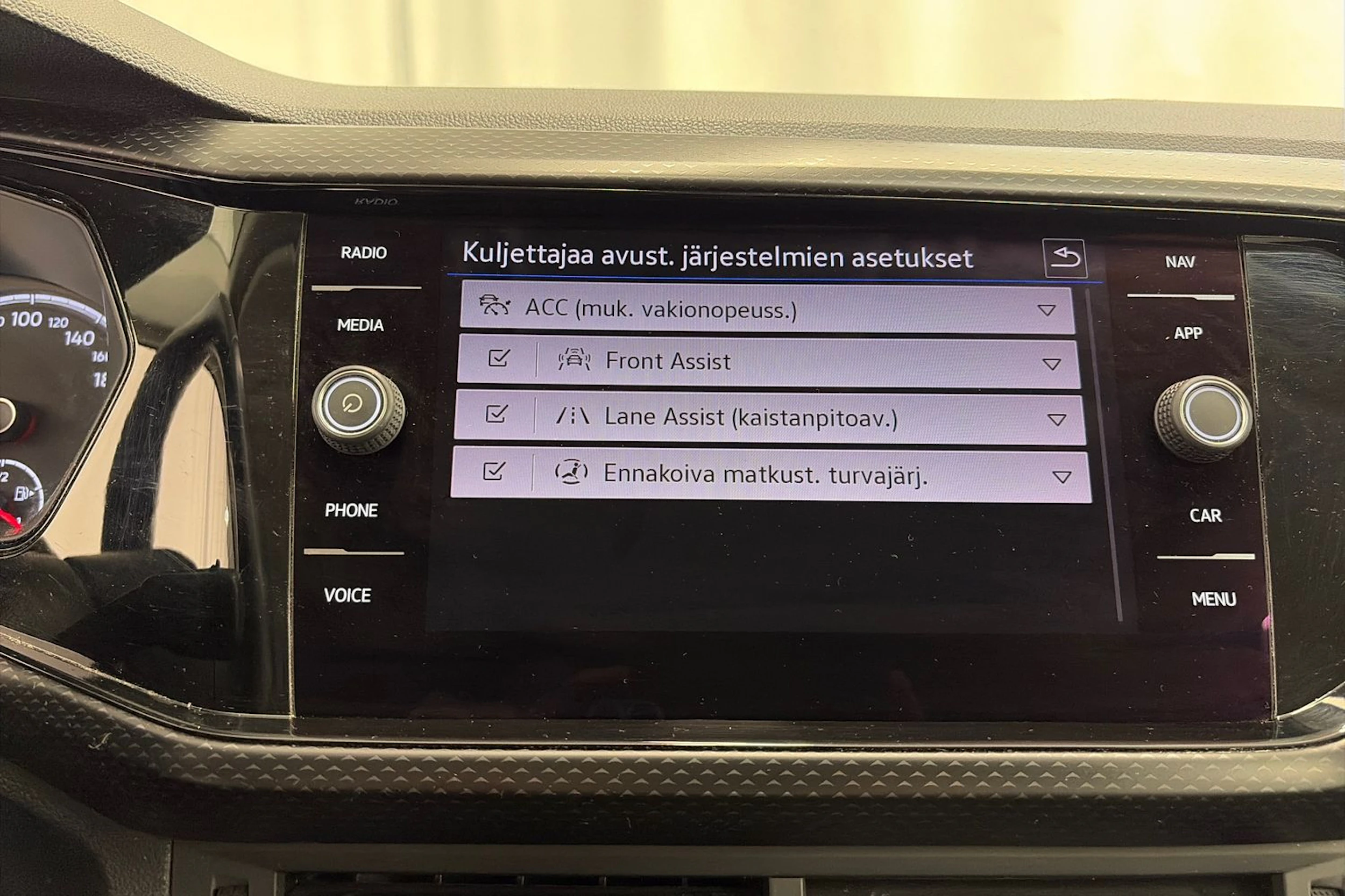hopea Volkswagen T-Cross 2021 kuva 18.