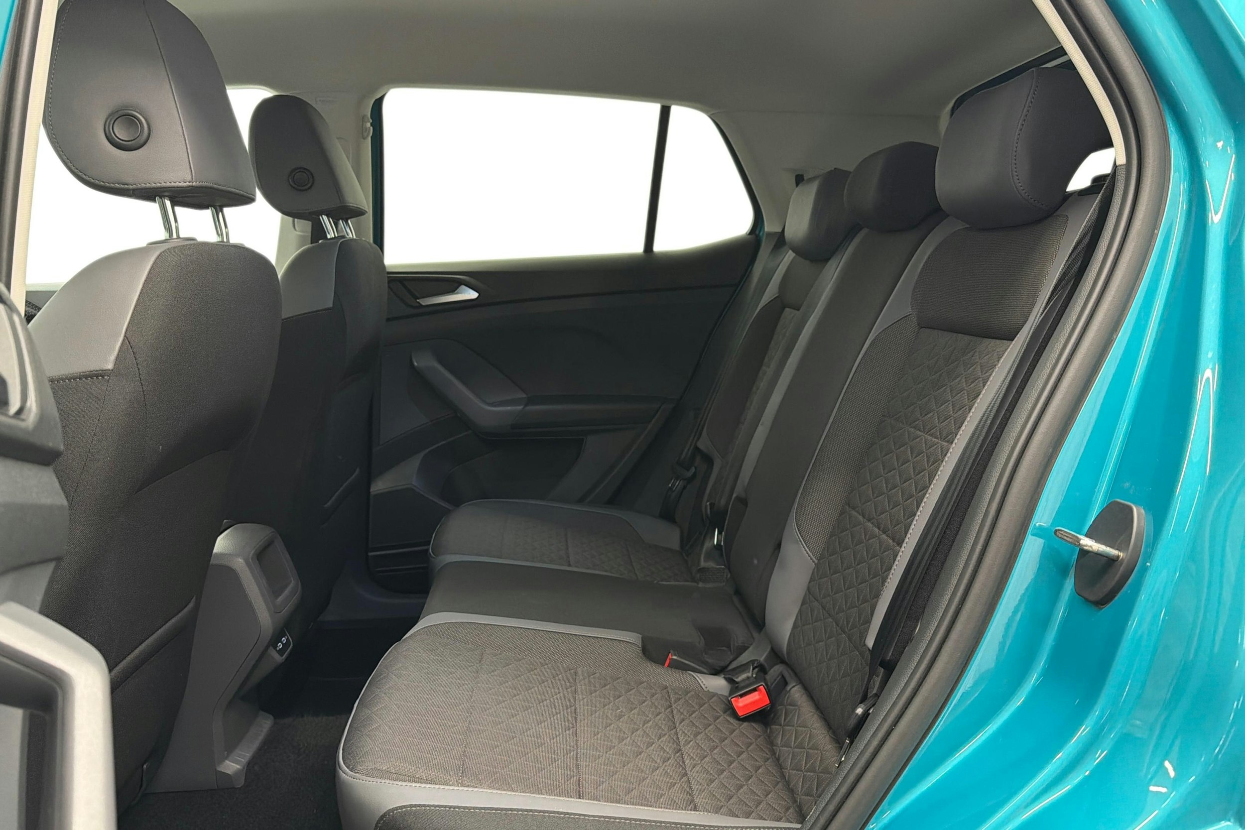 sininen Volkswagen T-Cross 2021 kuva 10.