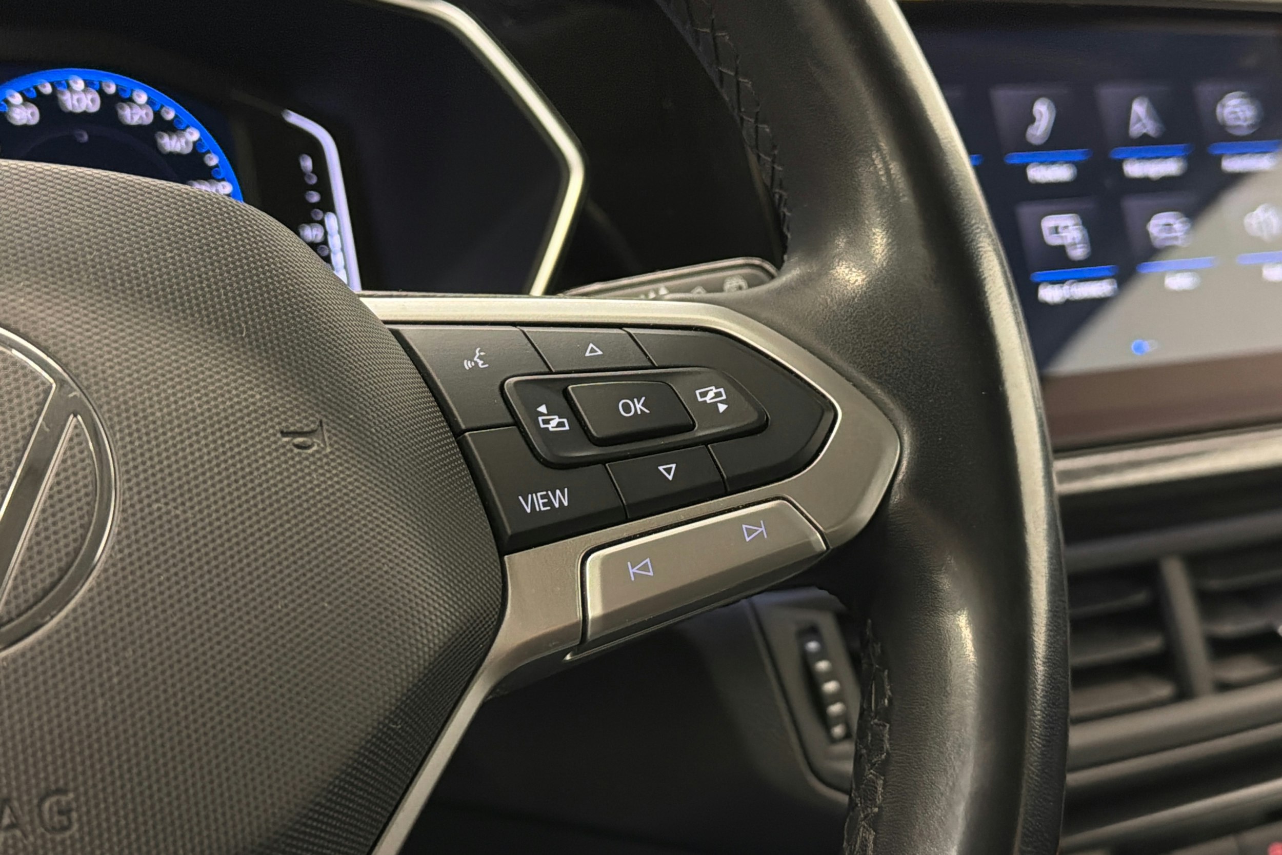 sininen Volkswagen T-Cross 2021 kuva 18.