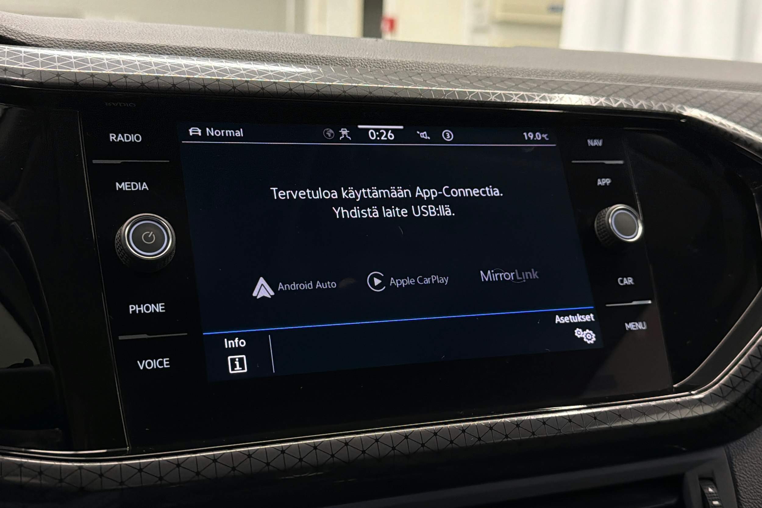 sininen Volkswagen T-Cross 2021 kuva 24.