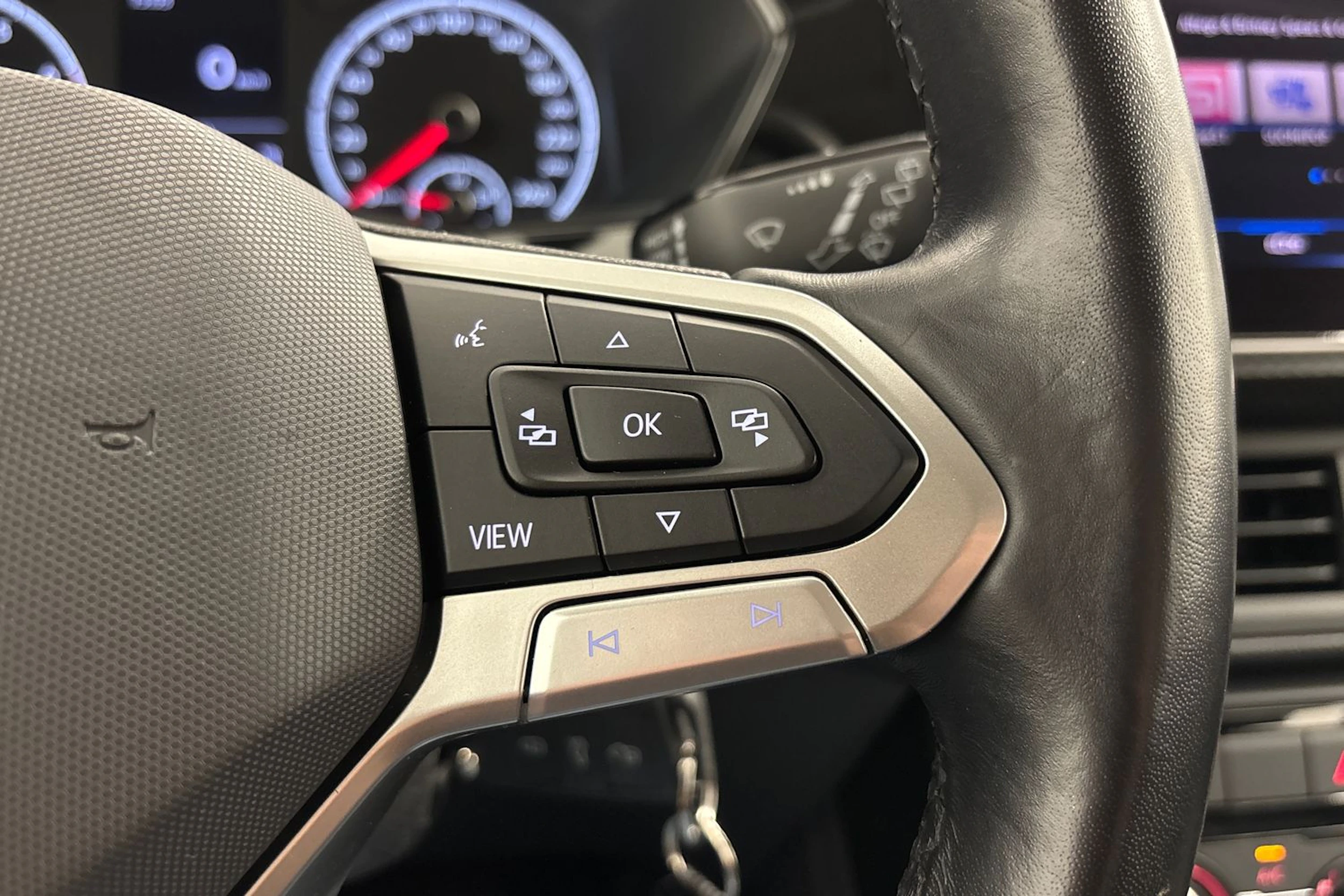 valkoinen Volkswagen T-Cross 2021 kuva 14.