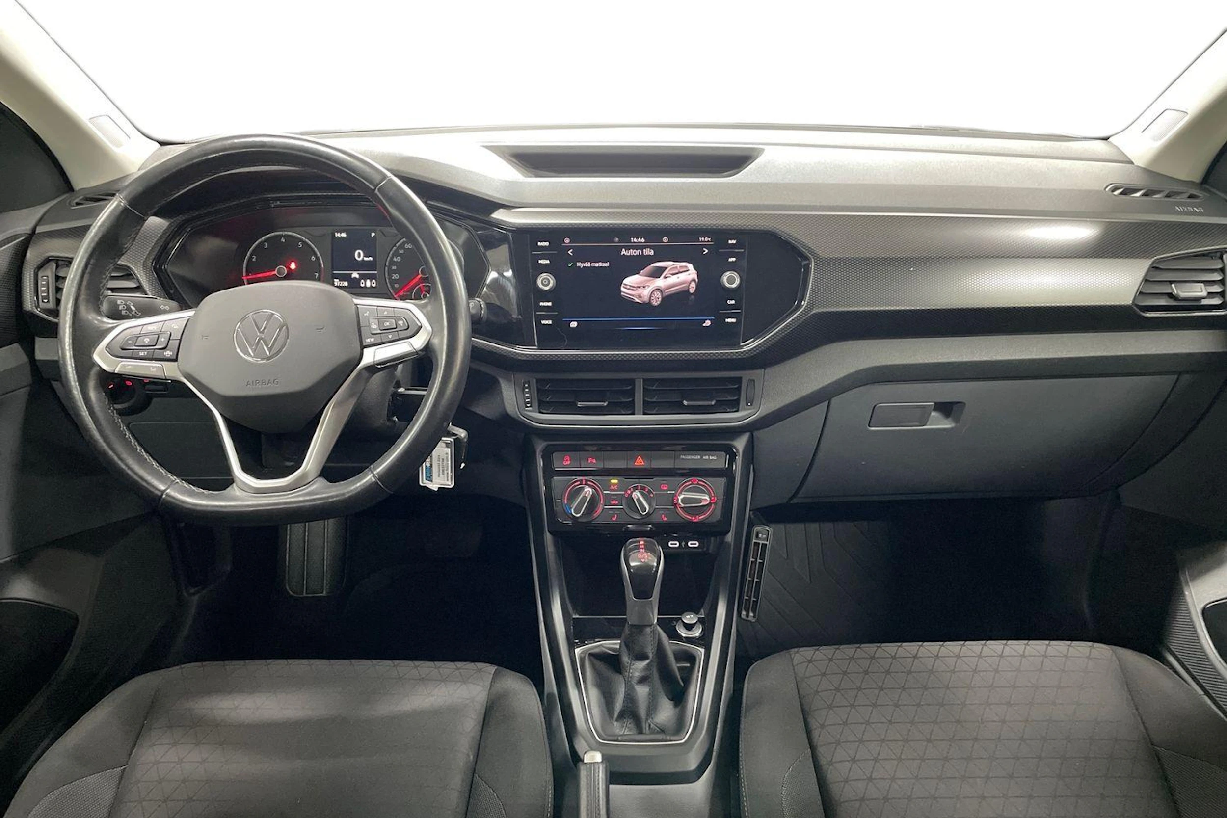 Valkoinen Volkswagen T-Cross 2021 kuva 7.