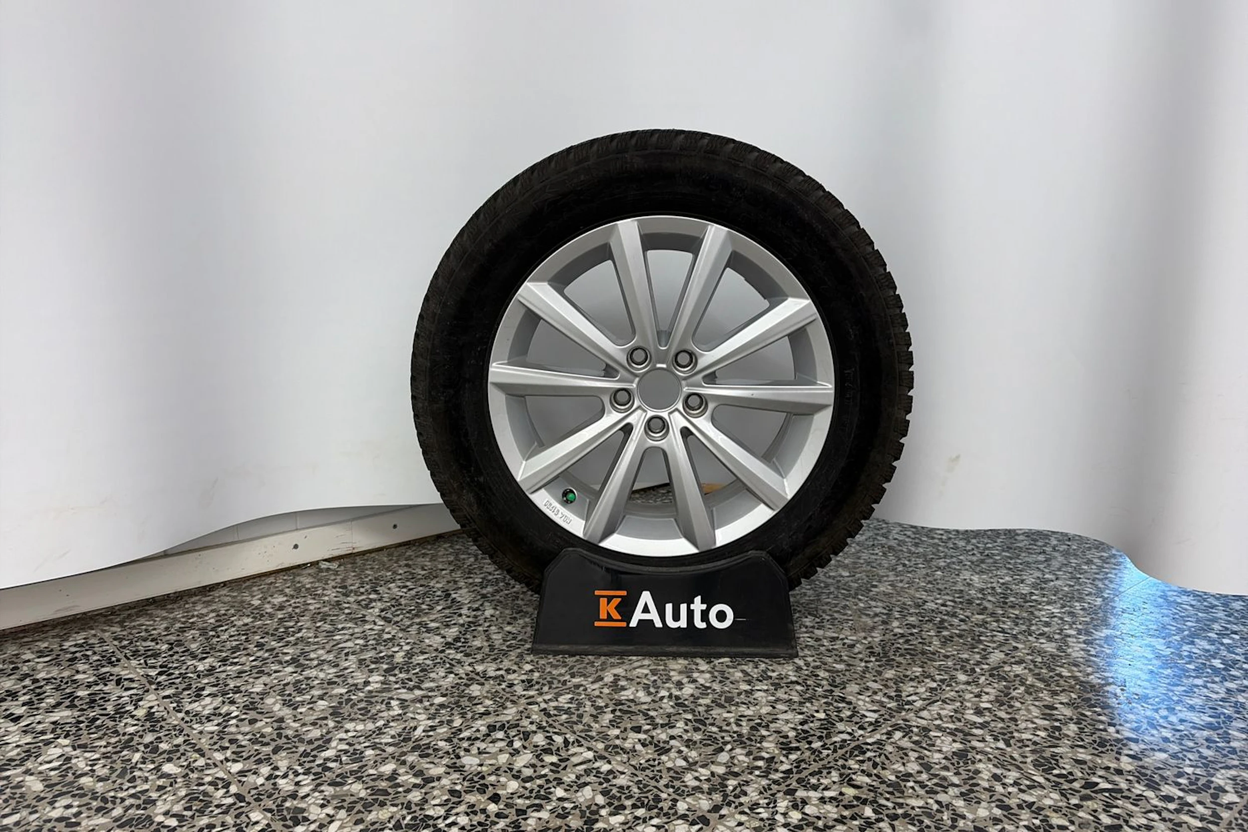 punainen Volkswagen T-Cross 2021 kuva 10.