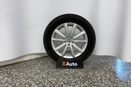 punainen Volkswagen T-Cross 2021 kuva 10.