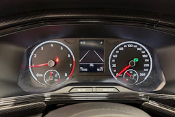 punainen Volkswagen T-Cross 2021 kuva 13.