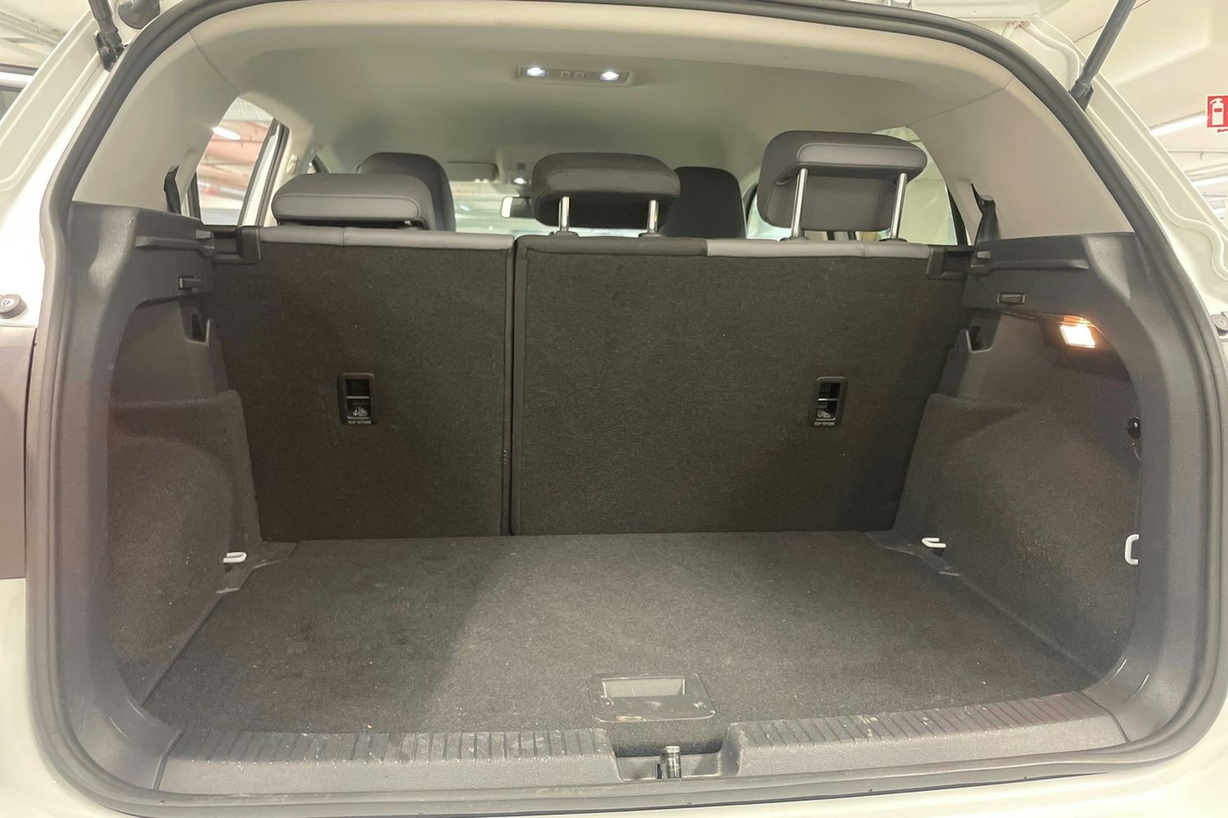 valkoinen Volkswagen T-Cross 2021 kuva 15.