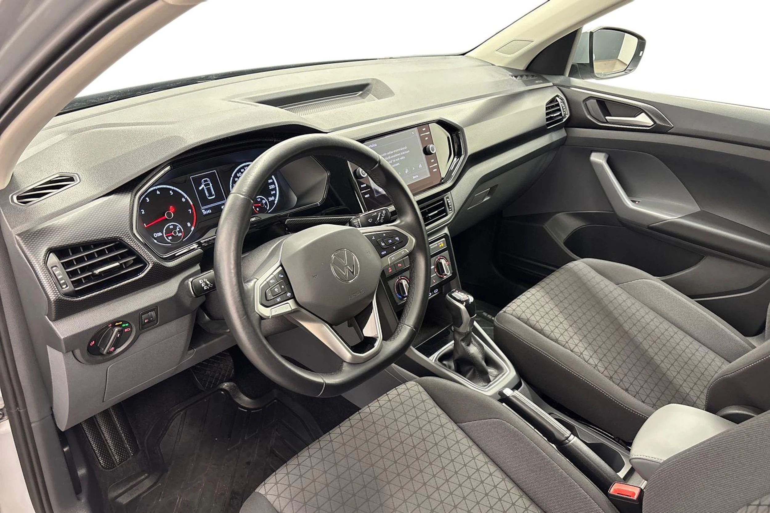 met. hopea Volkswagen T-Cross 2021 kuva 6.