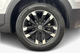 met. hopea Volkswagen T-Cross 2021 kuva 9.