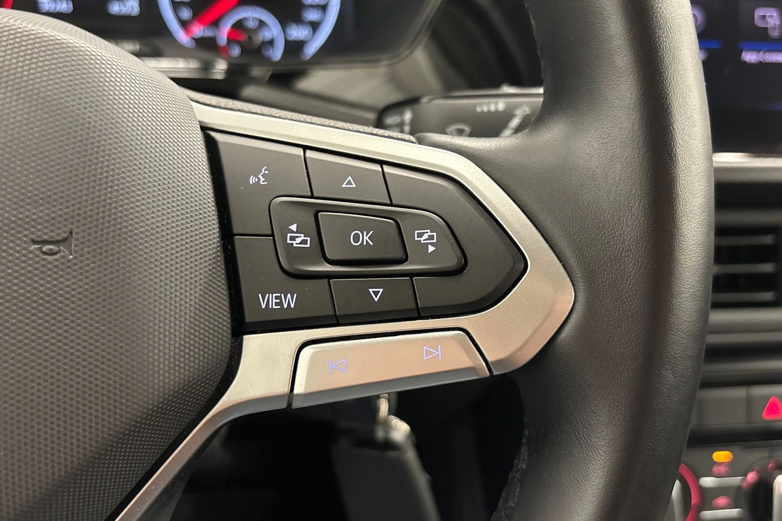 met. hopea Volkswagen T-Cross 2021 kuva 14.