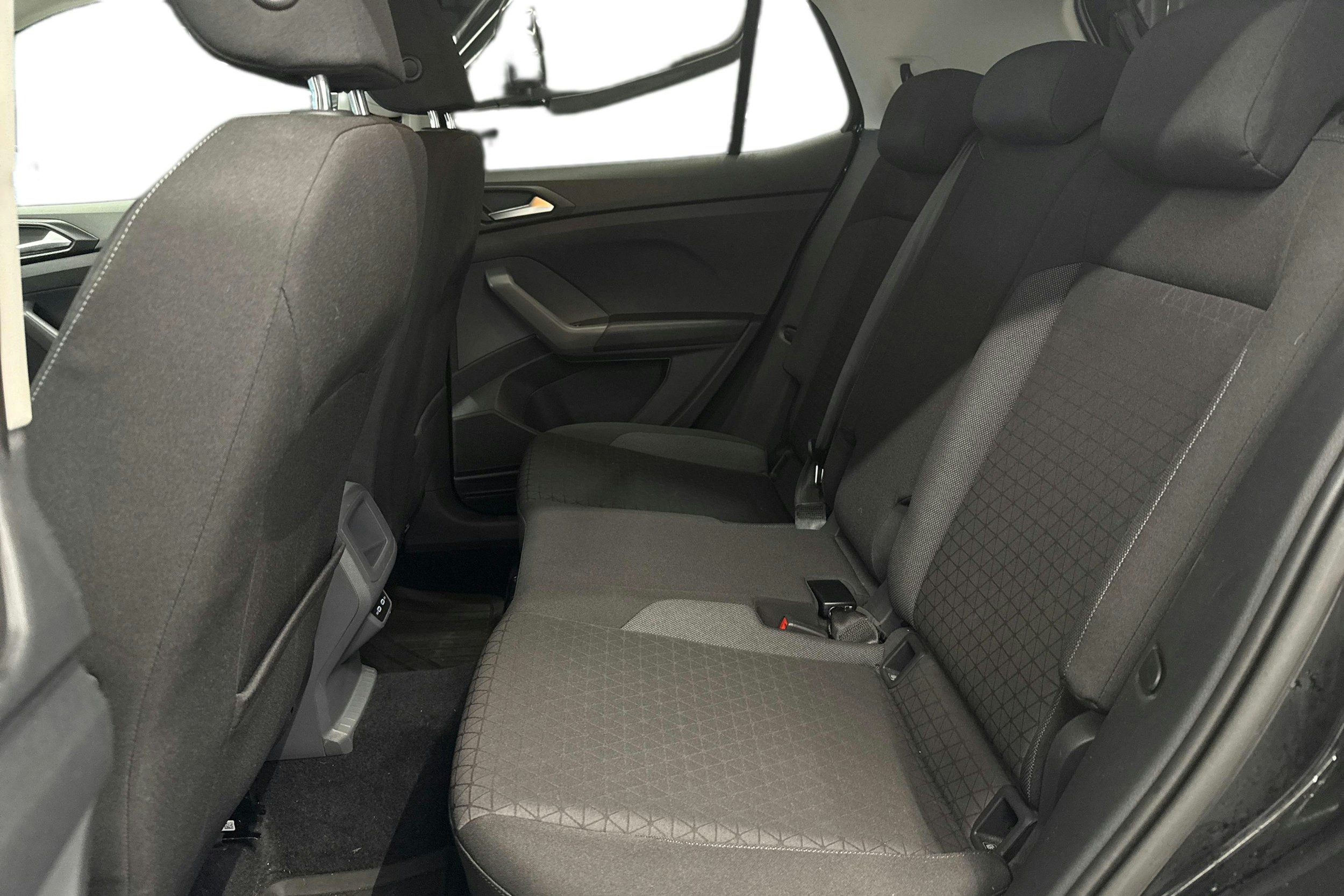 musta Volkswagen T-Cross 2021 kuva 8.