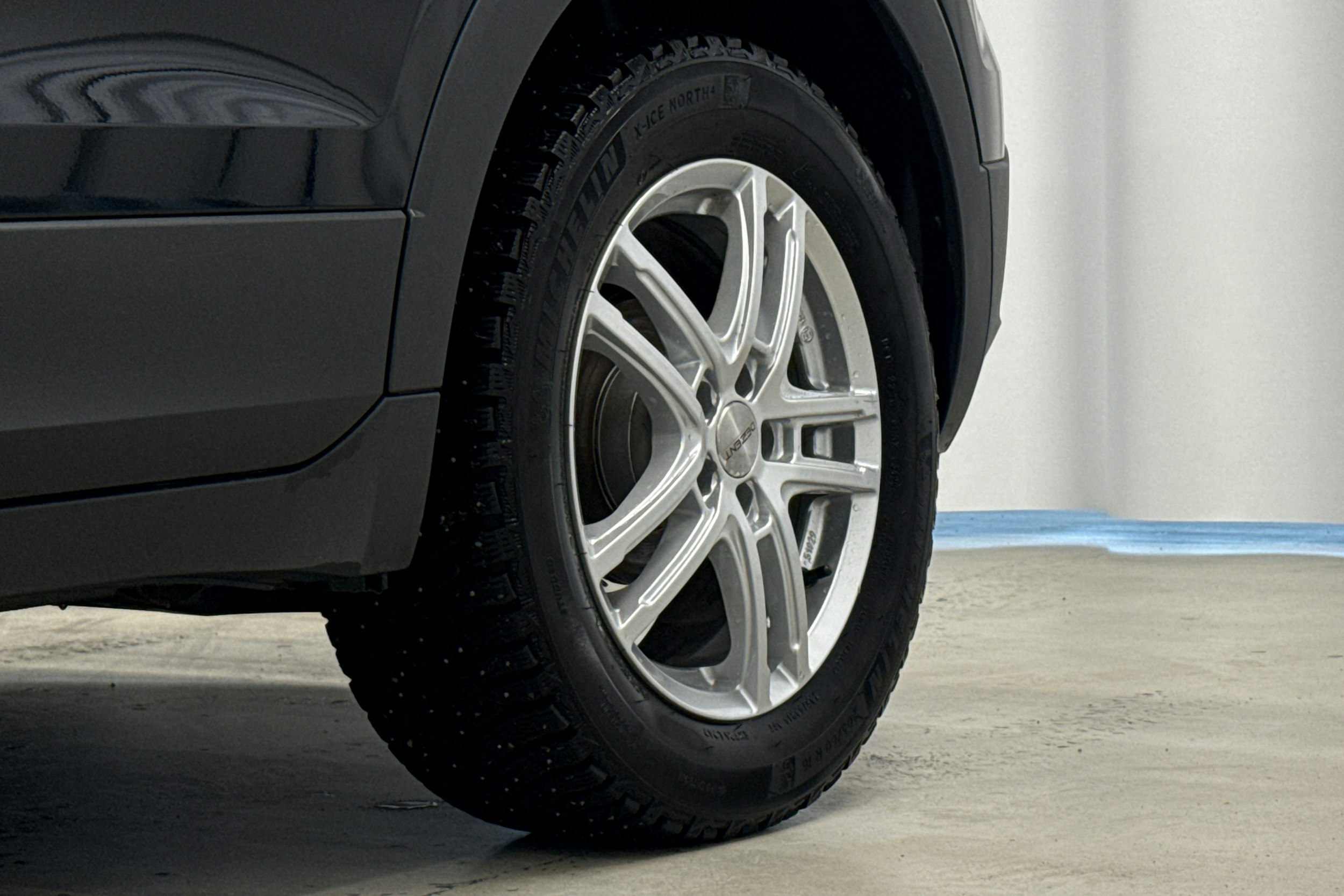 musta Volkswagen T-Cross 2021 kuva 10.