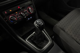 musta Volkswagen T-Cross 2021 kuva 19.