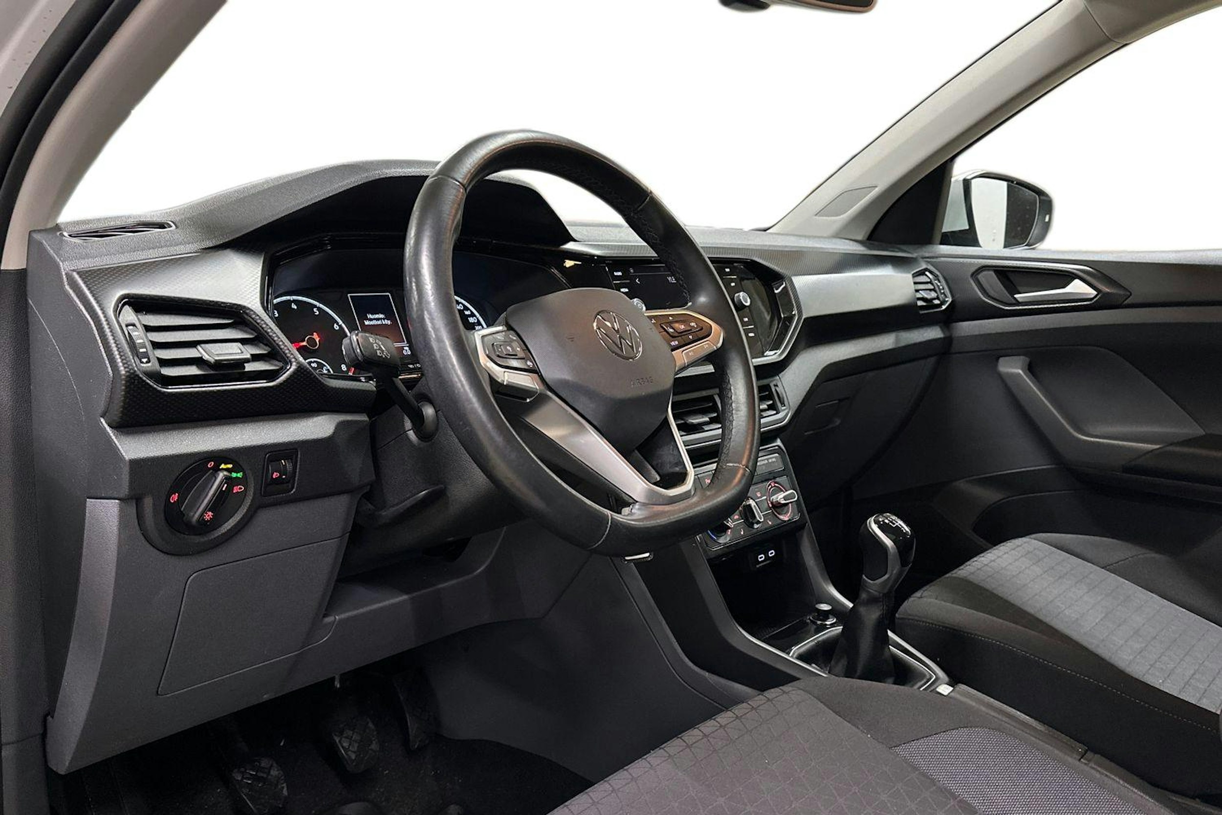 Valkoinen Volkswagen T-Cross 2021 kuva 6.