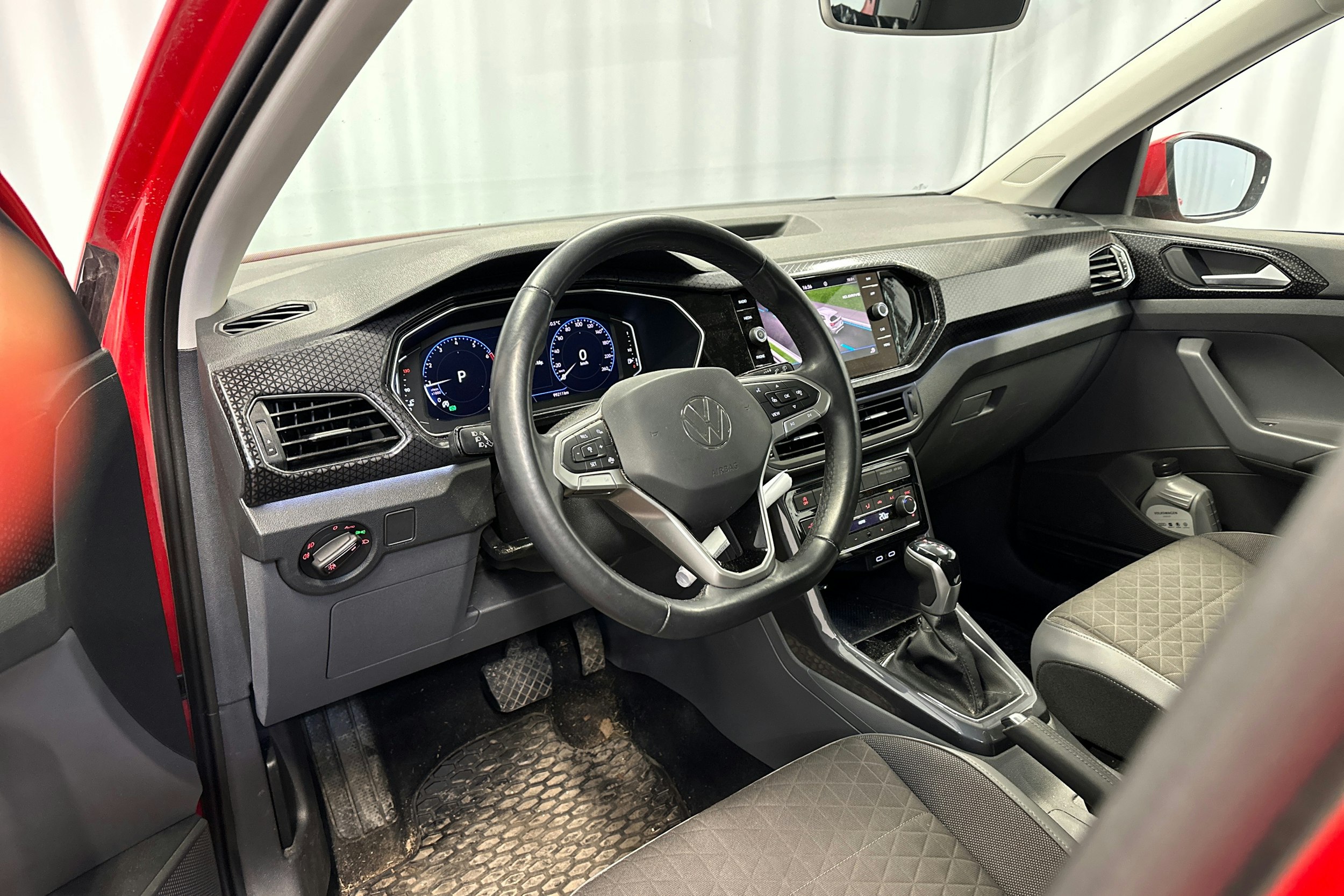 punainen Volkswagen T-Cross 2021 kuva 3.