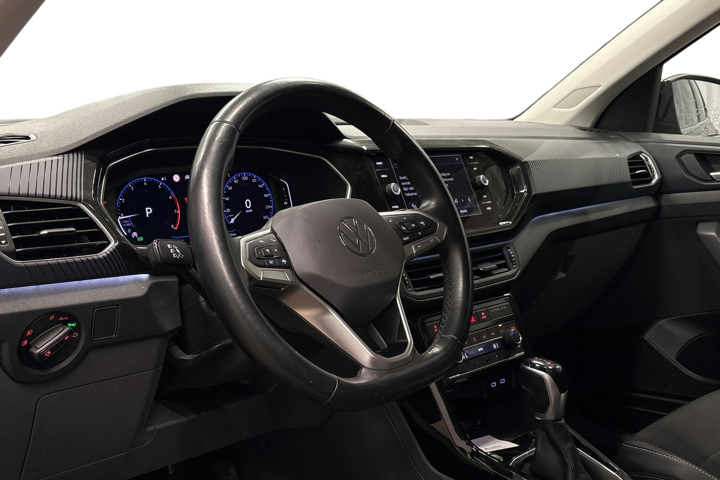 musta Volkswagen T-Cross 2021 kuva 3.