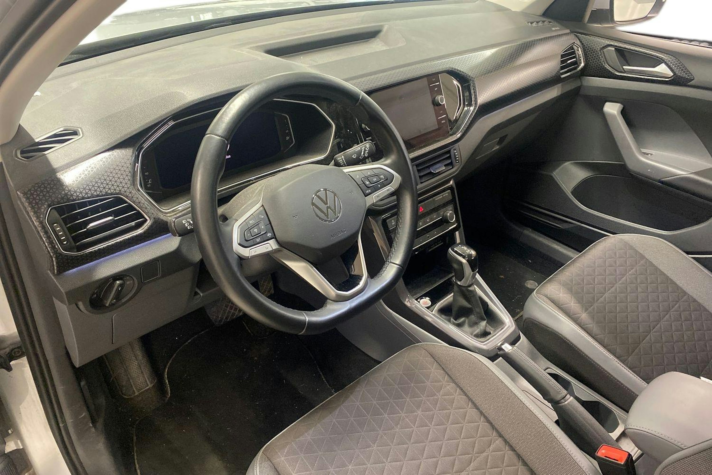 Hopea Volkswagen T-Cross 2021 kuva 3.