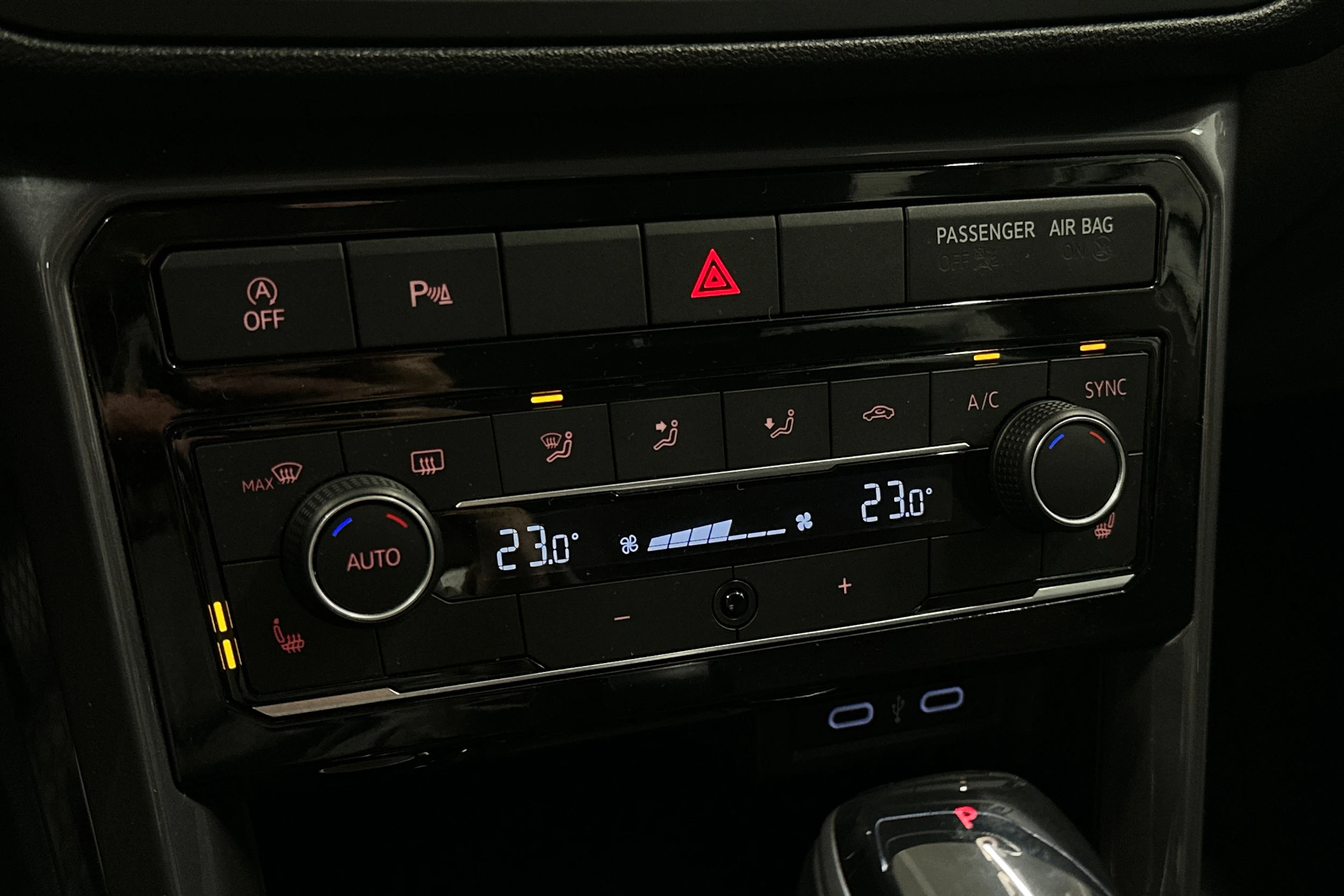 hopea Volkswagen T-Cross 2021 kuva 23.