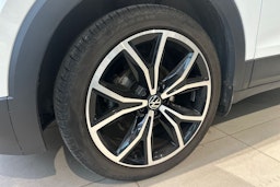 valkoinen Volkswagen T-Cross 2021 kuva 11.