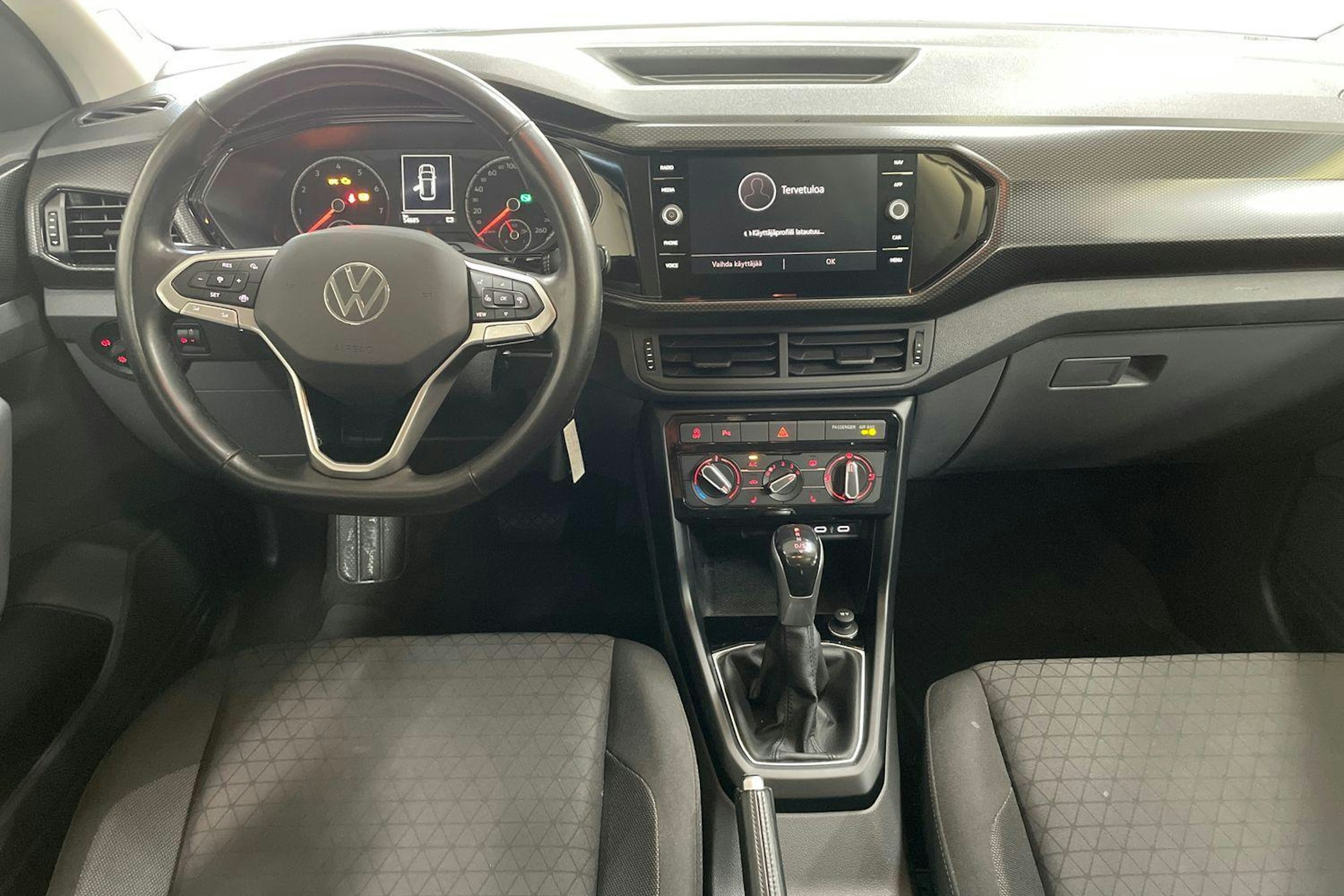 Harmaa Volkswagen T-Cross 2021 kuva 9.
