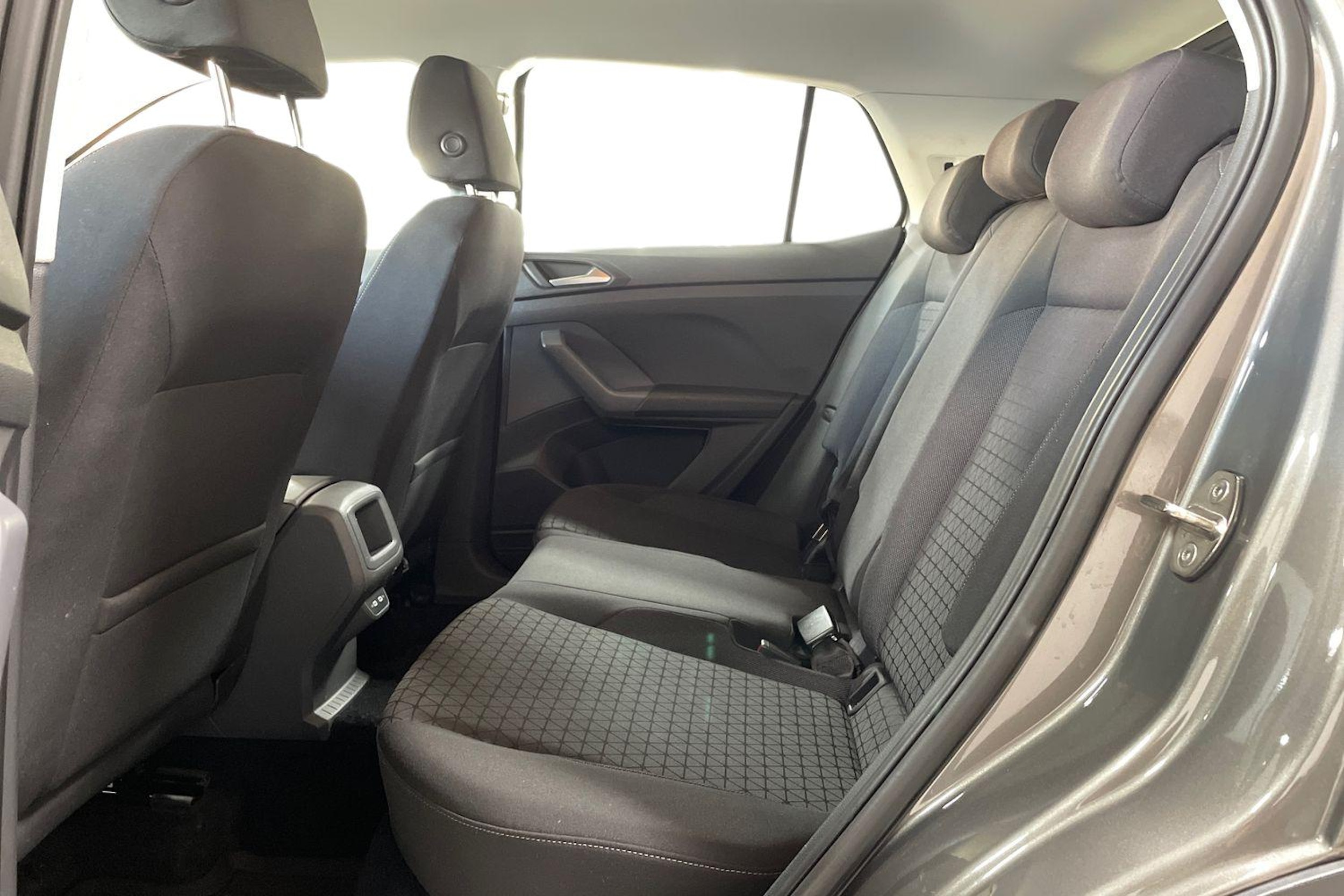 Harmaa Volkswagen T-Cross 2021 kuva 10.