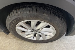 Harmaa Volkswagen T-Cross 2021 kuva 13.