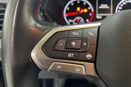 Harmaa Volkswagen T-Cross 2021 kuva 25.