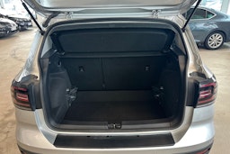 hopea Volkswagen T-Cross 2021 kuva 15.