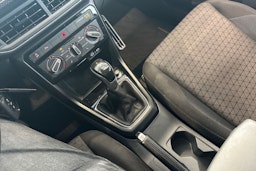 hopea Volkswagen T-Cross 2021 kuva 32.