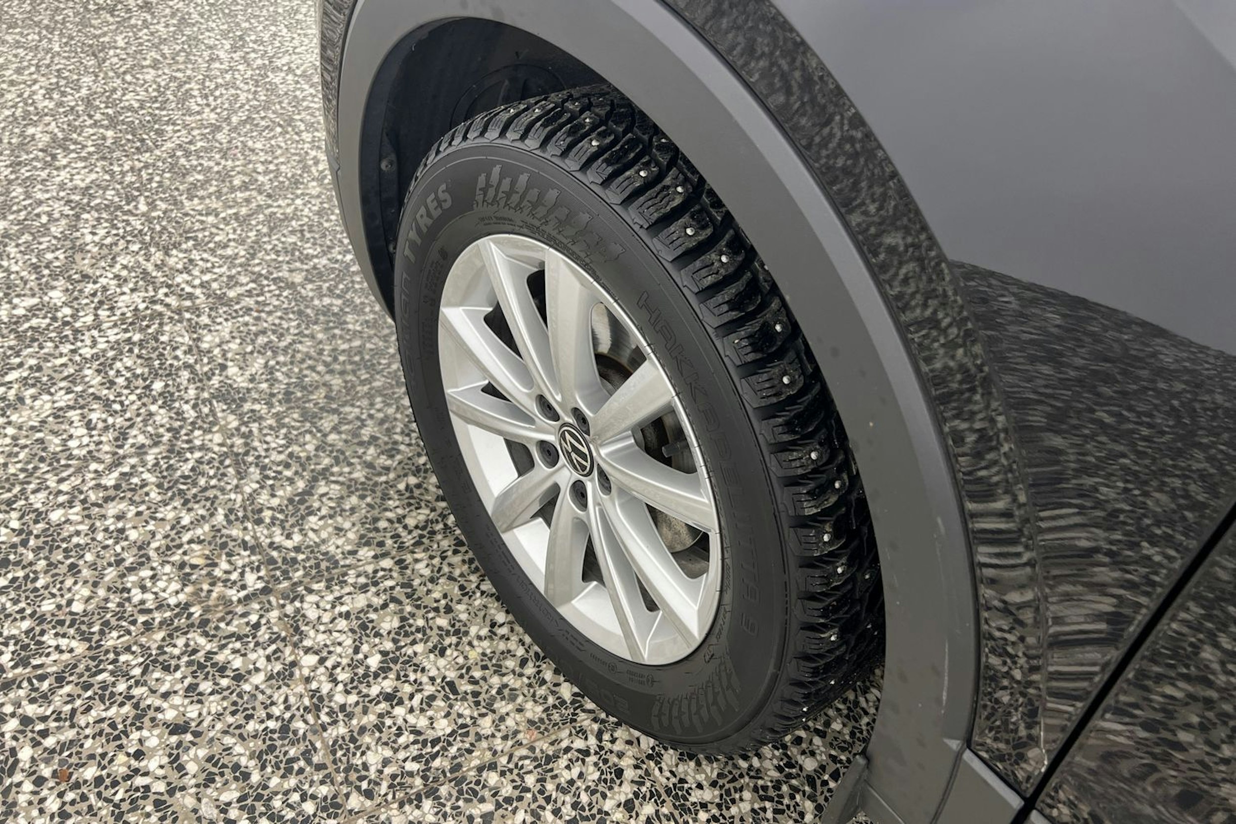 musta Volkswagen T-Cross 2021 kuva 10.